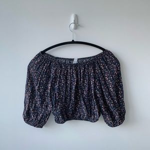 2/$30⚠️ Cottagecore Off-Shoulder Crop Top